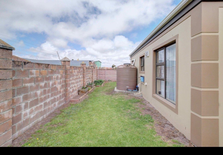 3 Bedroom Property for Sale in Parsonsvlei Eastern Cape